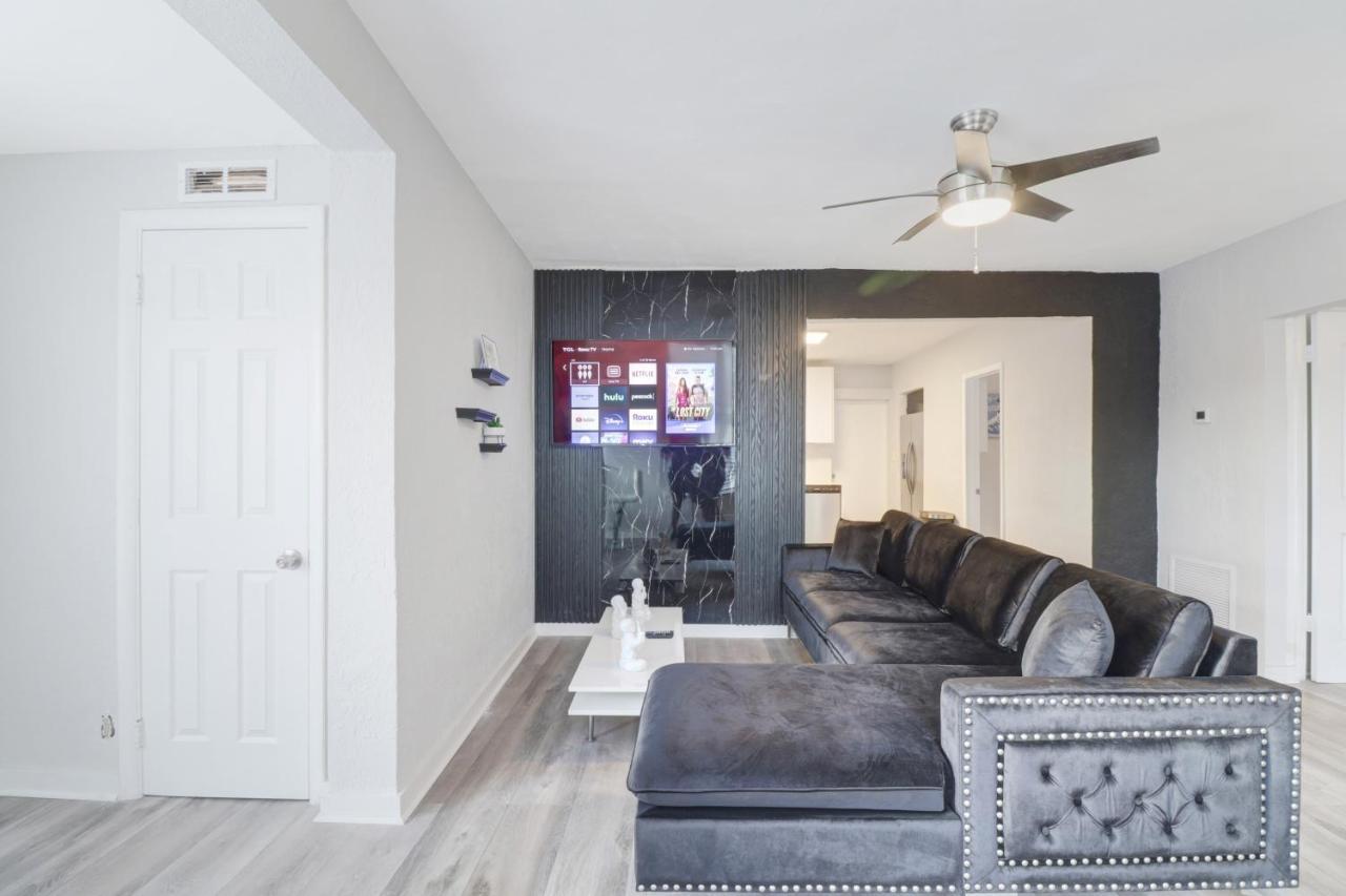 Spacious And Luxurious Home Centrally Located Between Miami And Ft. Lauderdale Miramar Kültér fotó