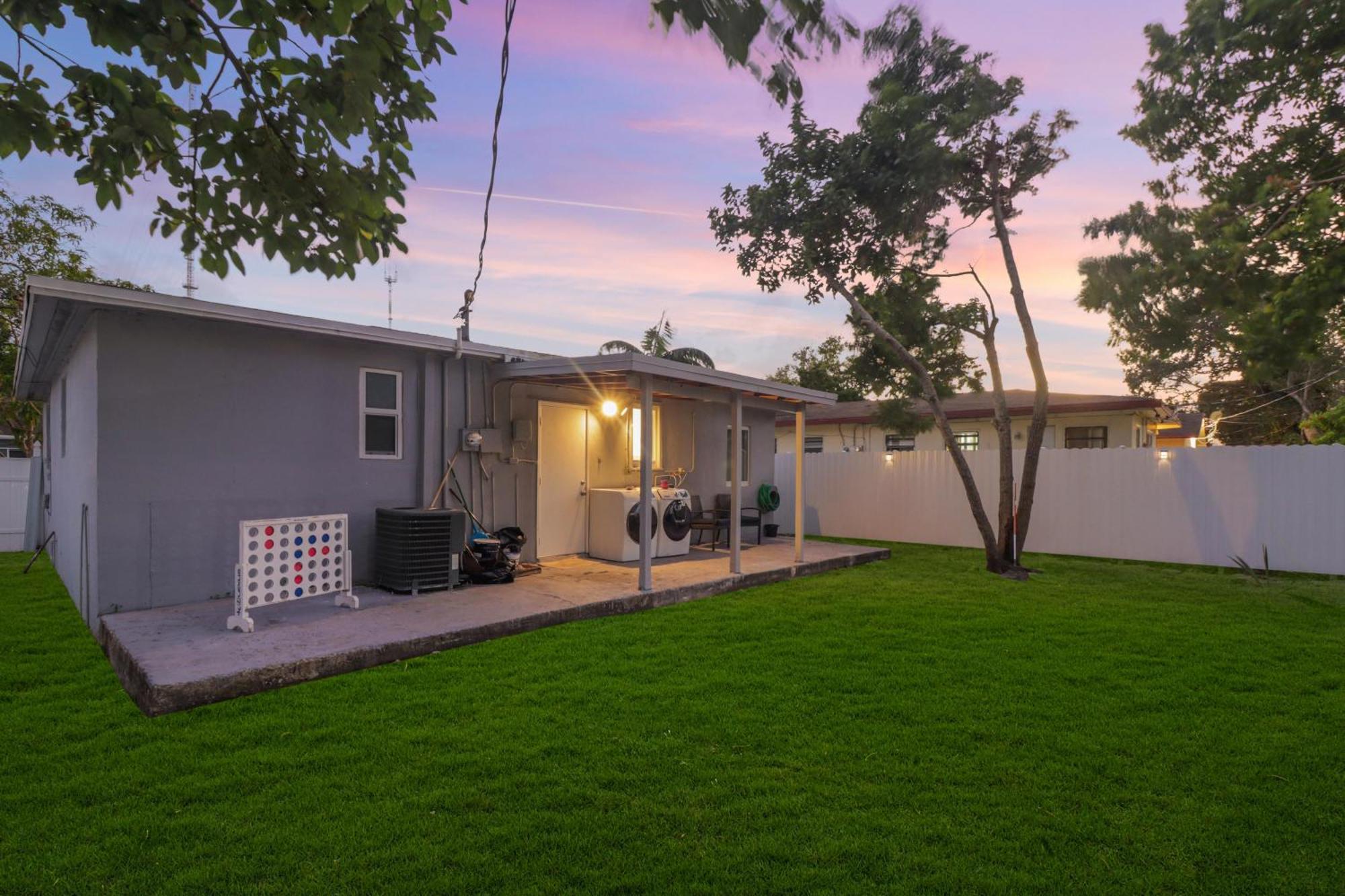 Spacious And Luxurious Home Centrally Located Between Miami And Ft. Lauderdale Miramar Kültér fotó
